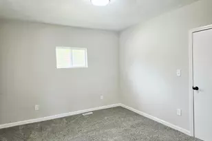 2401 Madison St, Gary, IN 46407 - Photo 11