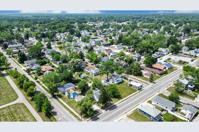 711 E Barker Avenue, Michigan City, IN 46360 - Photo 5