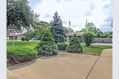 1424 Camellia Drive, Munster, IN 46321 - Photo 17