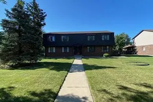 1424 Camellia Dr, Munster, IN 46321 - Photo 1