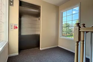 10404 White Oak Ln, Munster, IN 46321 - Photo 25