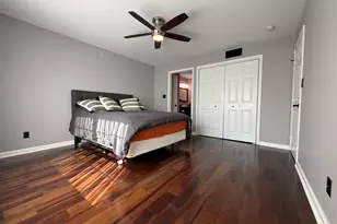 10404 White Oak Ln, Munster, IN 46321 - Photo 17
