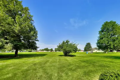 8900 Porter Court, Crown Point, IN 46307 - Photo 7