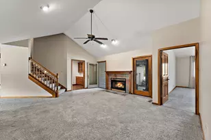 552 Fleetwood Dr N, Valparaiso, IN 46385 - Photo 19