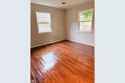 1305 Napoleon Street, Valparaiso, IN 46383 - Photo 5
