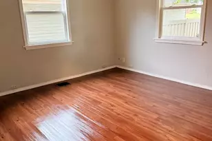 1305 Napoleon St, Valparaiso, IN 46383 - Photo 5