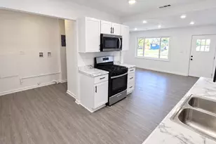 5280 Stone Ave, Portage, IN 46368 - Photo 5