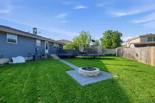 2524 James Dr, Dyer, IN 46311 - Photo 9