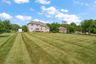 190 Buckskin Ln, Valparaiso, IN 46383 - Photo 37