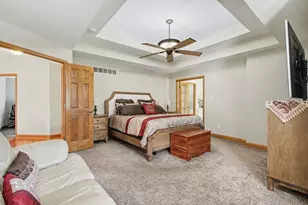 6797 Lakeshore Dr, Portage, IN 46368 - Photo 27