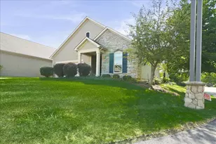 2973 Indian Summer Cir, Valparaiso, IN 46385 - Photo 3