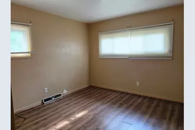 7010 Ash Place, Gary, IN 46403 - Photo 11