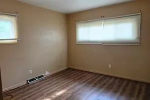 7010 Ash Pl, Gary, IN 46403 - Photo 11