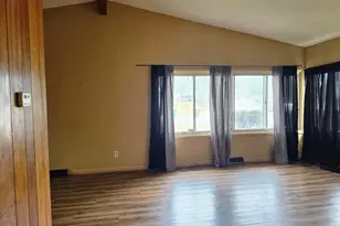 7010 Ash Pl, Gary, IN 46403 - Photo 5