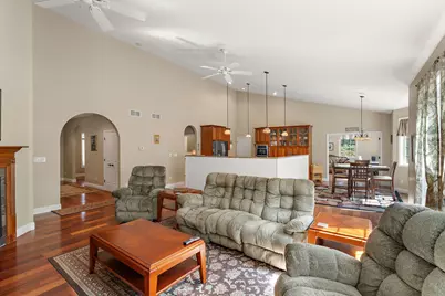 5032 W Concord Drive, La Porte, IN 46350 - Photo 15