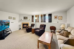 6574 Robbins Rd, Portage, IN 46368 - Photo 11