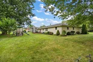 2323 Drop Anchor Dr, Crown Point, IN 46307 - Photo 25