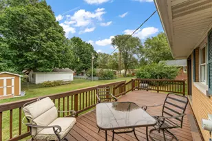 228 E Division St, Demotte, IN 46310 - Photo 27