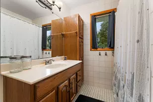228 E Division St, Demotte, IN 46310 - Photo 17