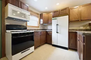 708 S Rose Ave, Kouts, IN 46347 - Photo 3
