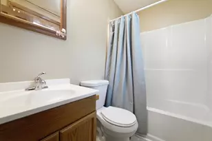 708 S Rose Ave, Kouts, IN 46347 - Photo 9