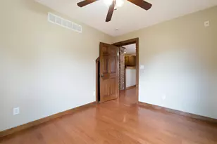 708 S Rose Ave, Kouts, IN 46347 - Photo 7
