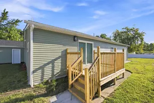 286 Gerry St, Gary, IN 46406 - Photo 23