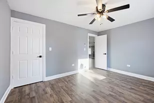 286 Gerry St, Gary, IN 46406 - Photo 11