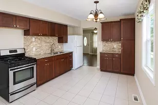 1213 Farrand Ave, La Porte, IN 46350 - Photo 5
