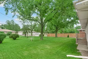 2170 W 58th Ave, Merrillville, IN 46410 - Photo 17