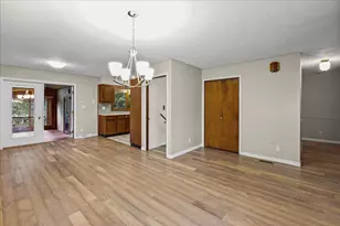 1805 Clover Ln, Valparaiso, IN 46385 - Photo 11