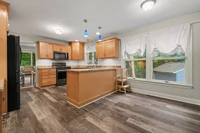 638 Hazelwood Path, Valparaiso, IN 46385 - Photo 9