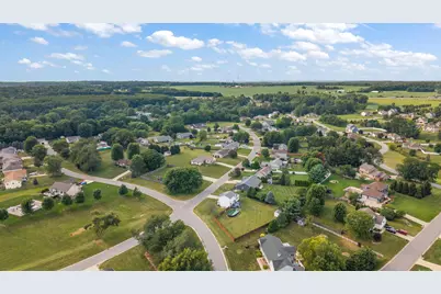 1611 Crest View Lane, La Porte, IN 46350 - Photo 27