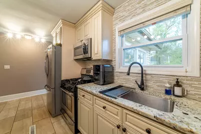 1900 W 58th Place, Merrillville, IN 46410 - Photo 9