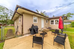 1900 W 58th Pl, Merrillville, IN 46410 - Photo 29