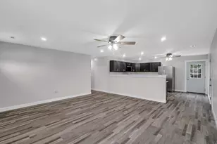 2105 Chatfield Rd, Kingsford Heights, IN 46346 - Photo 5