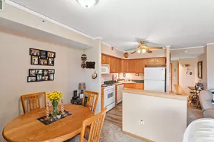 212 Swan Dr, Dyer, IN 46311 - Photo 5
