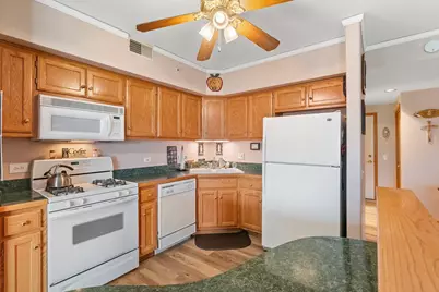 212 Swan Drive #3c, Dyer, IN 46311 - Photo 7