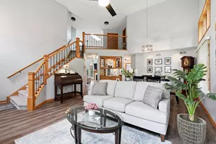1442 Carriage Oaks Ct, Dyer, IN 46311 - Photo 3