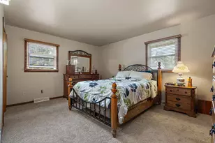 9523 Cleveland St, Crown Point, IN 46307 - Photo 11
