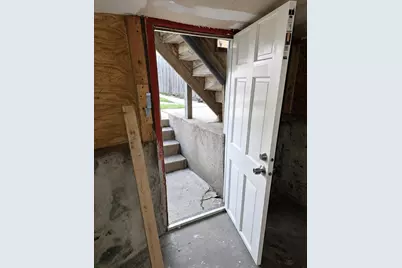 8008 S La Salle Street, Chicago, IL 60620 - Photo 21