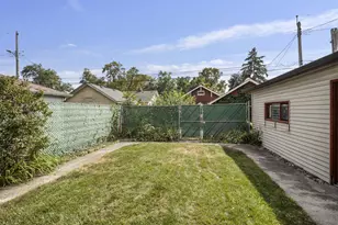 242 169th St, Hammond, IN 46324 - Photo 23