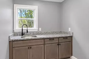615 Yellowstone Rd, Valparaiso, IN 46385 - Photo 13