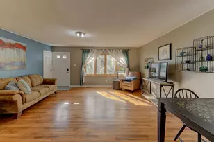 5112 W 77th Ct, Schererville, IN 46375 - Photo 7
