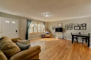 5112 W 77th Ct, Schererville, IN 46375 - Photo 5