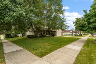 160 Deertrail Dr, Dyer, IN 46311 - Photo 45