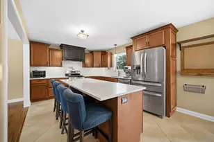 9424 Chestnut Ln, Munster, IN 46321 - Photo 7