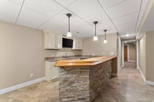 405 Galway Dr, Valparaiso, IN 46385 - Photo 17