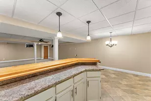 405 Galway Dr, Valparaiso, IN 46385 - Photo 19