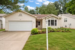405 Galway Dr, Valparaiso, IN 46385 - Photo 1